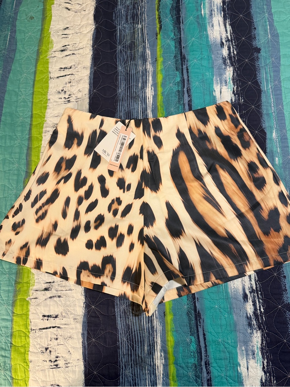 Micas High Waist Animal Print shorts 🐆